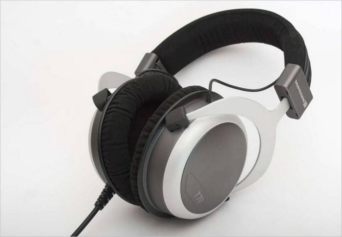 Slušalke Beyerdynamic T70