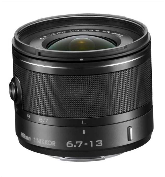 1 ultra širokokotni objektiv NIKKOR VR 6,7-13 mm - črna barva